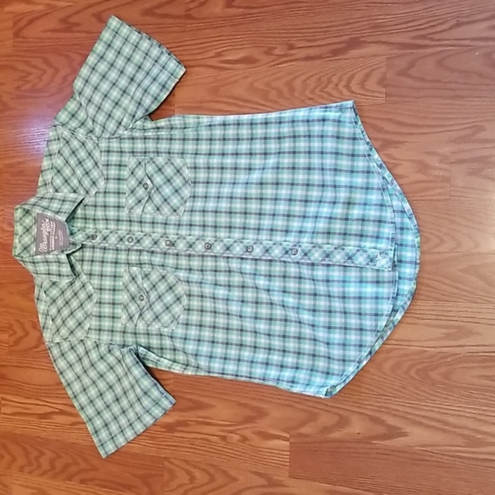 Wrangler 20X competition snap down shirt small